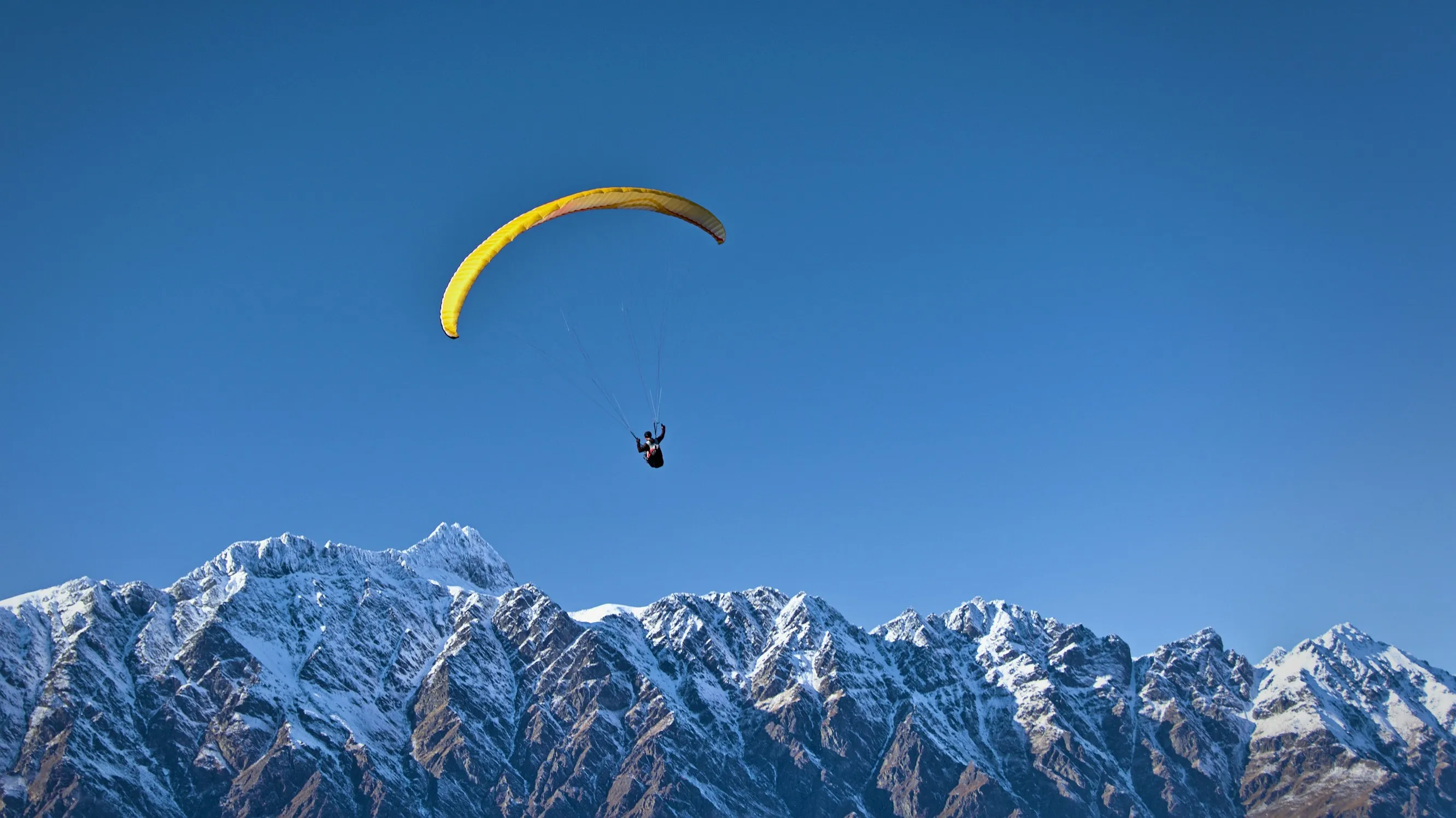 Alanya Yamaç Paraşütü: 800 Metre Yükseklikten Adrenalin Dolu Uçuş